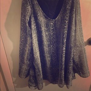 Show Me Your MuMu Tops - Cheetah and Snake-print tunic. Show Me Your MuMu Tops - Cheetah and Snake-print tunic.